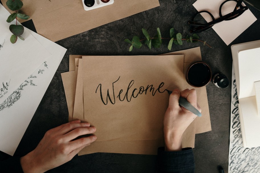 How to Make a New Hire Feel Welcome