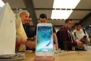 Apple's iPhone 7 And New Apple Watch On Sale In New York